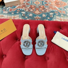 Louis Vuitton Slippers